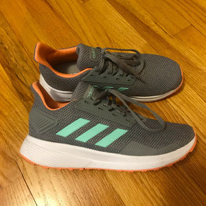 Adidas Duramo 9 Girls Sneaker - Size 6
